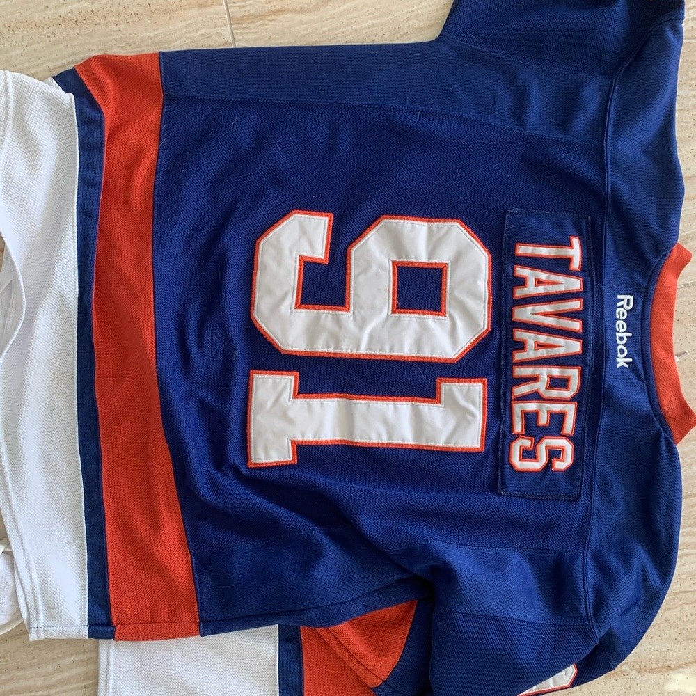 John Tavares #91 xxxl game jersey!!! Fight strap attached clean 10/10 jersey